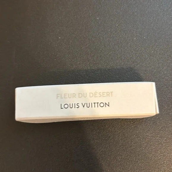 YSL Mini Bundle w/ Gold YSL Logo Mirror - Picture 7 of 7